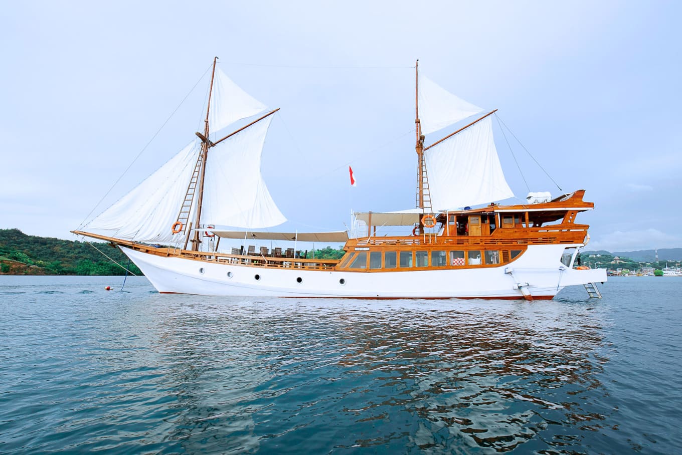 Open Trip 3D2N by Al Fathran Deluxe Phinisi  - Komodo Sharing Tours