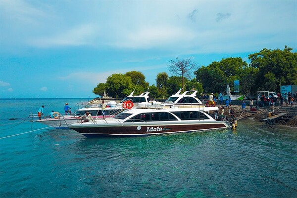 Idola Express - Nusa Penida Fast boats
