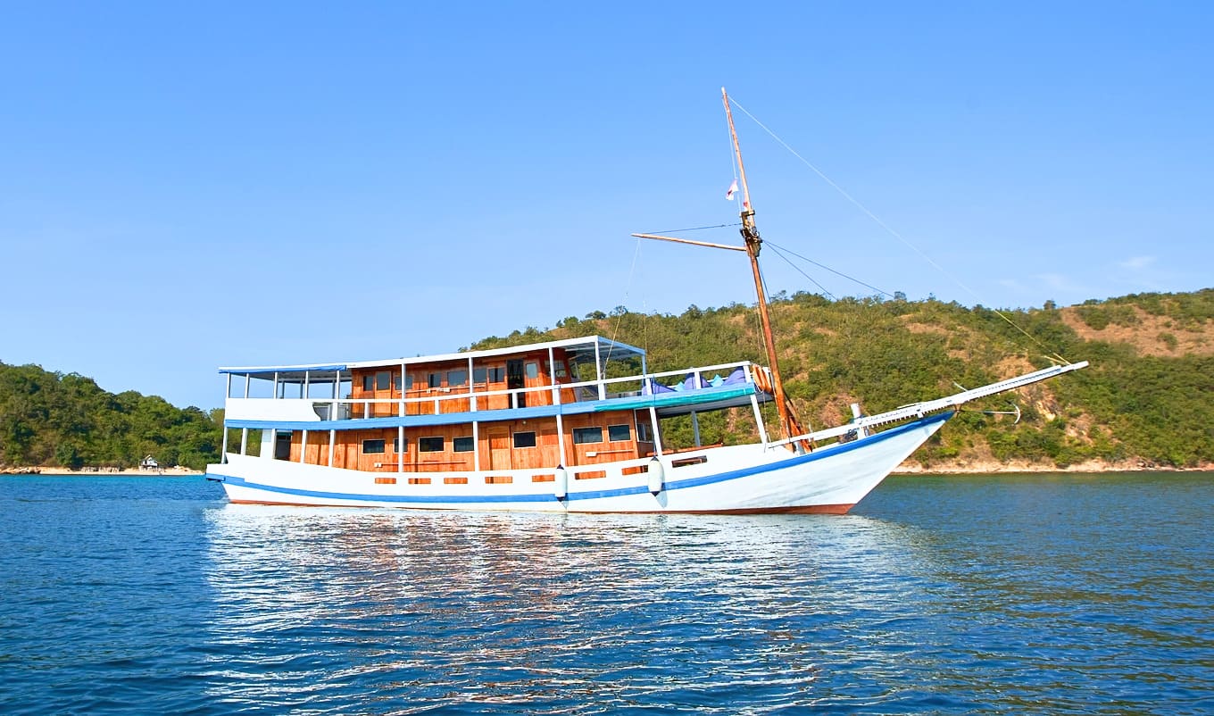 Open Trip 3D2N by La Dyana Liveaboard - Komodo Sharing Tours