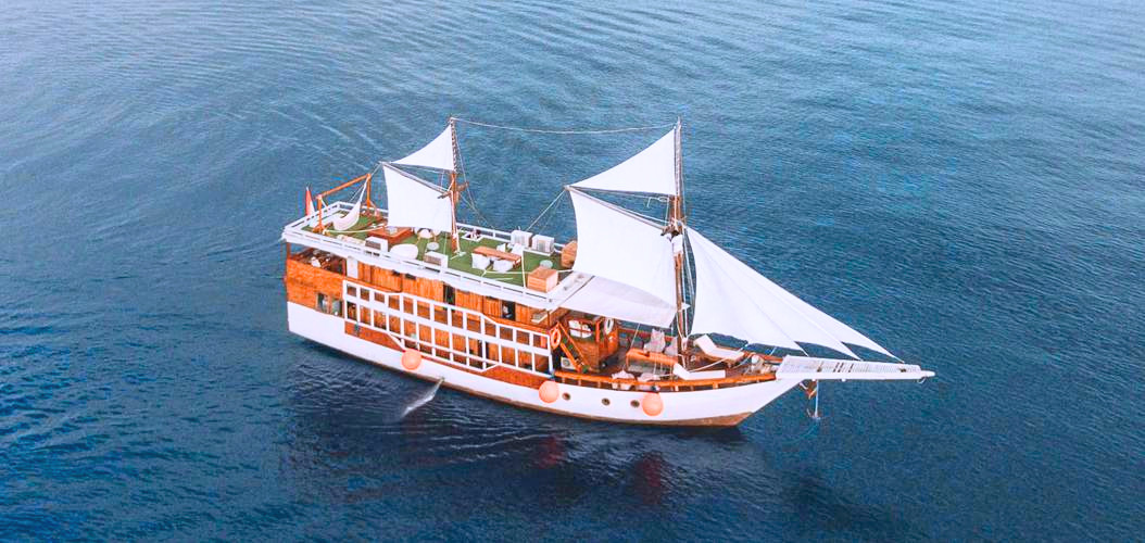 Komodo 3 Days 2 Nights by Lexxy Liveaboard - Komodo Sharing Tours