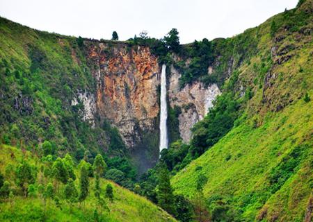 Medan Lake Toba Holiday A 4 Days 3 Nights - Lake Toba Packages