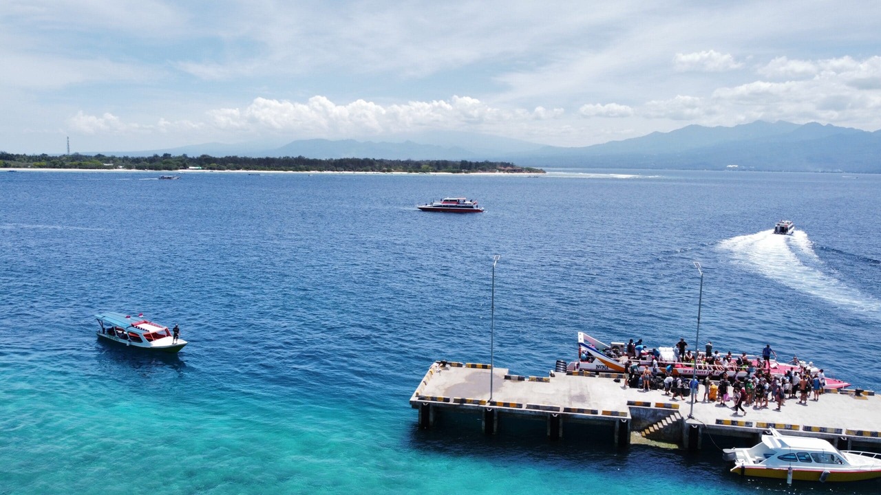 Wanderlust Cruises - Gili Islands Boats